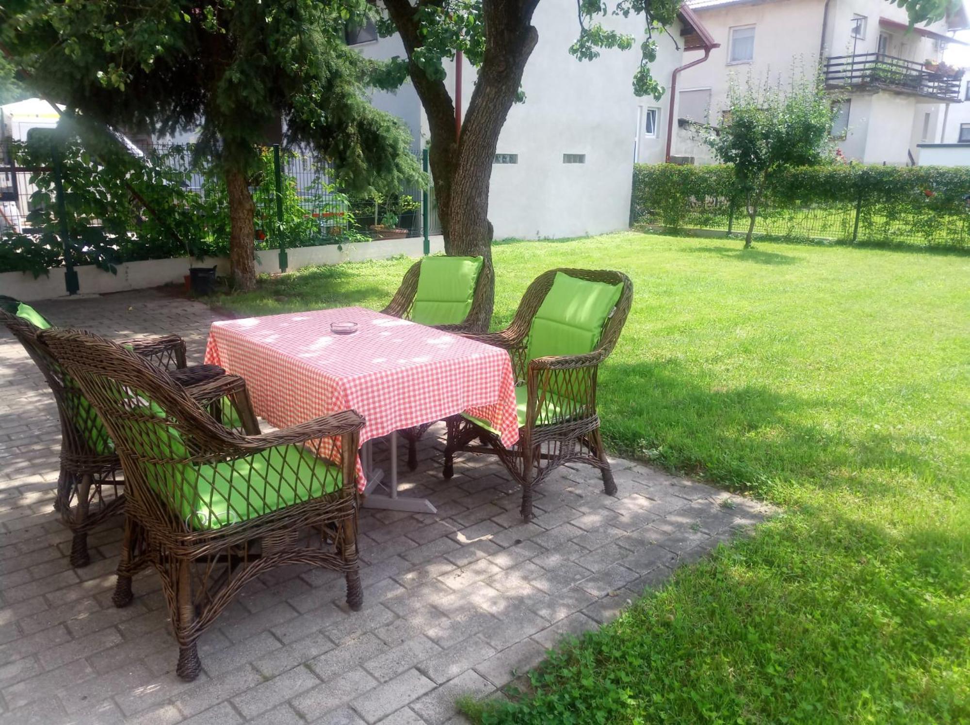 Lovely Flat, City Center With Free Parking Varazdin Bagian luar foto