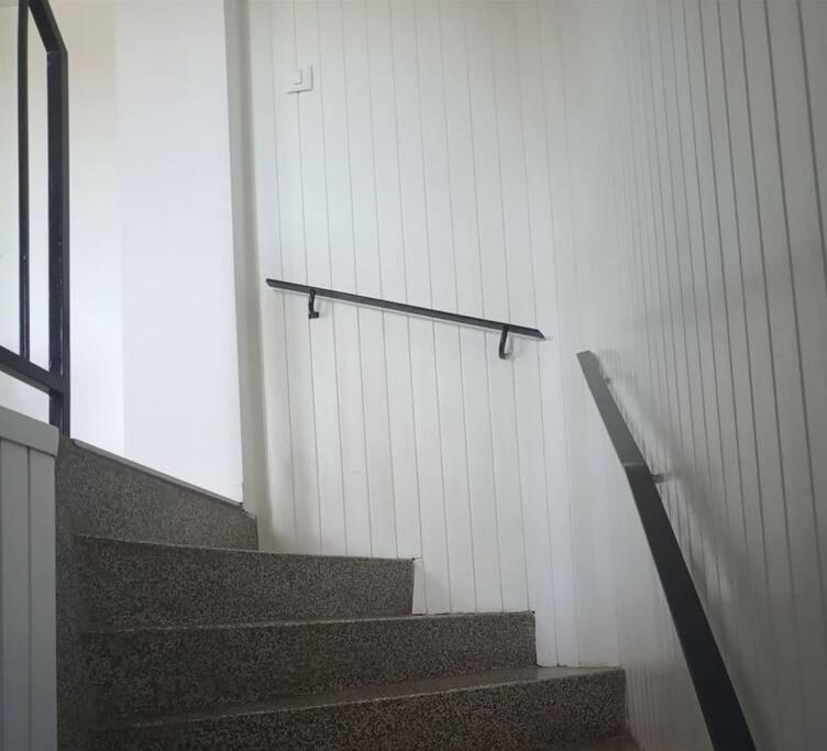 Lovely Flat, City Center With Free Parking Varazdin Bagian luar foto